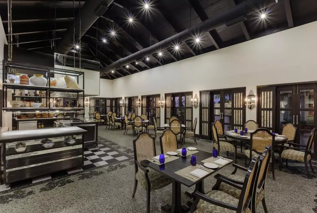 Hotel ITC Grand_shabavizparvaz_15.jpg